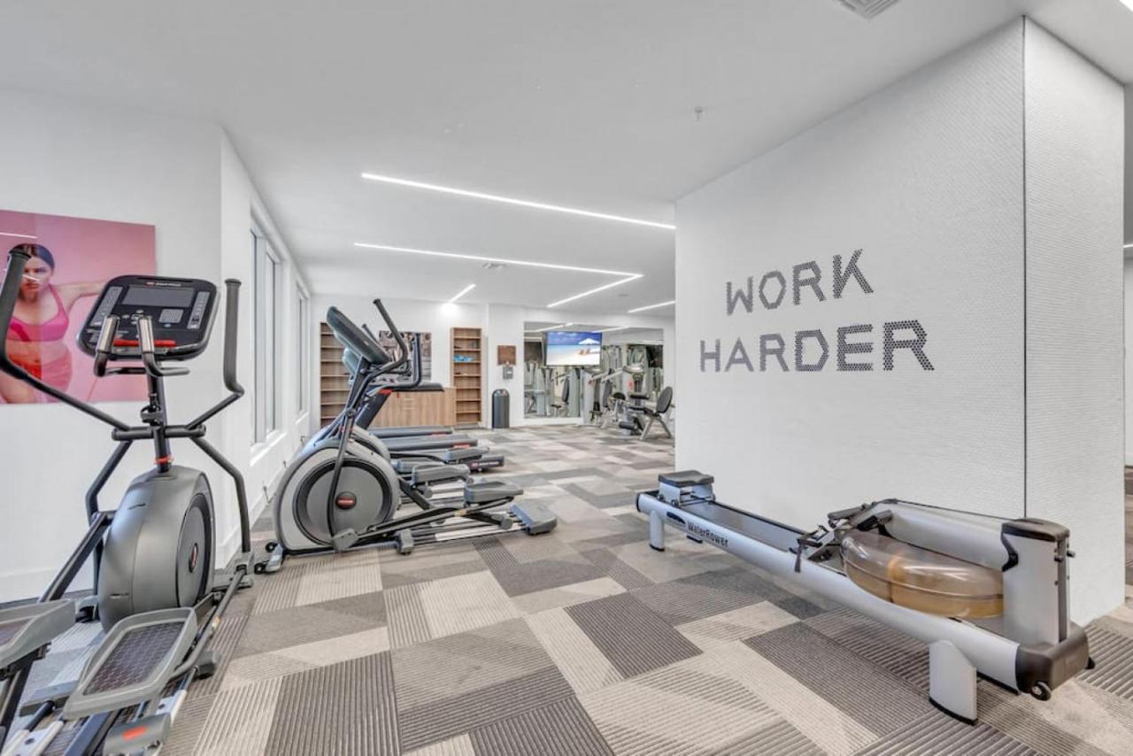 Modern Unit In Downtown Miami With Free Parking Apartment Exterior photo