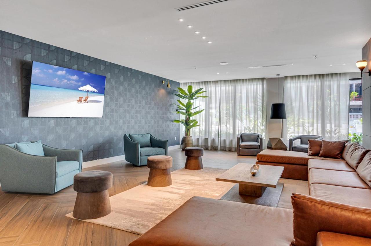 Modern Unit In Downtown Miami With Free Parking Apartment Exterior photo