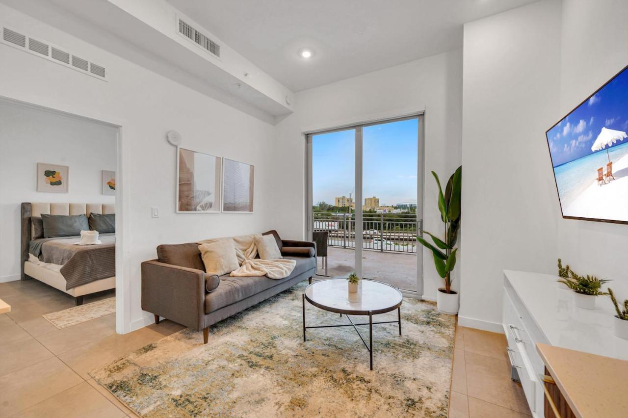 Modern Unit In Downtown Miami With Free Parking Apartment Exterior photo