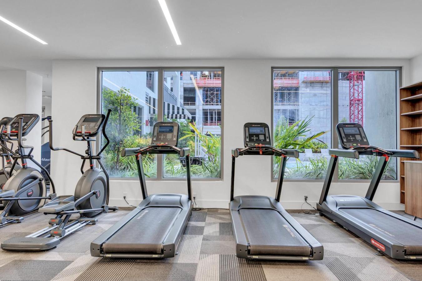 Modern Unit In Downtown Miami With Free Parking Apartment Exterior photo